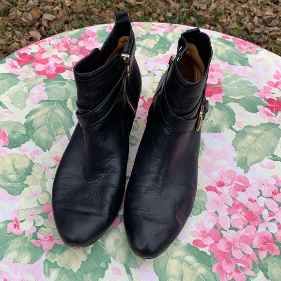 Coach Black Leather Zip Heeled Booties Size 9.5B - Picture 2 of 10